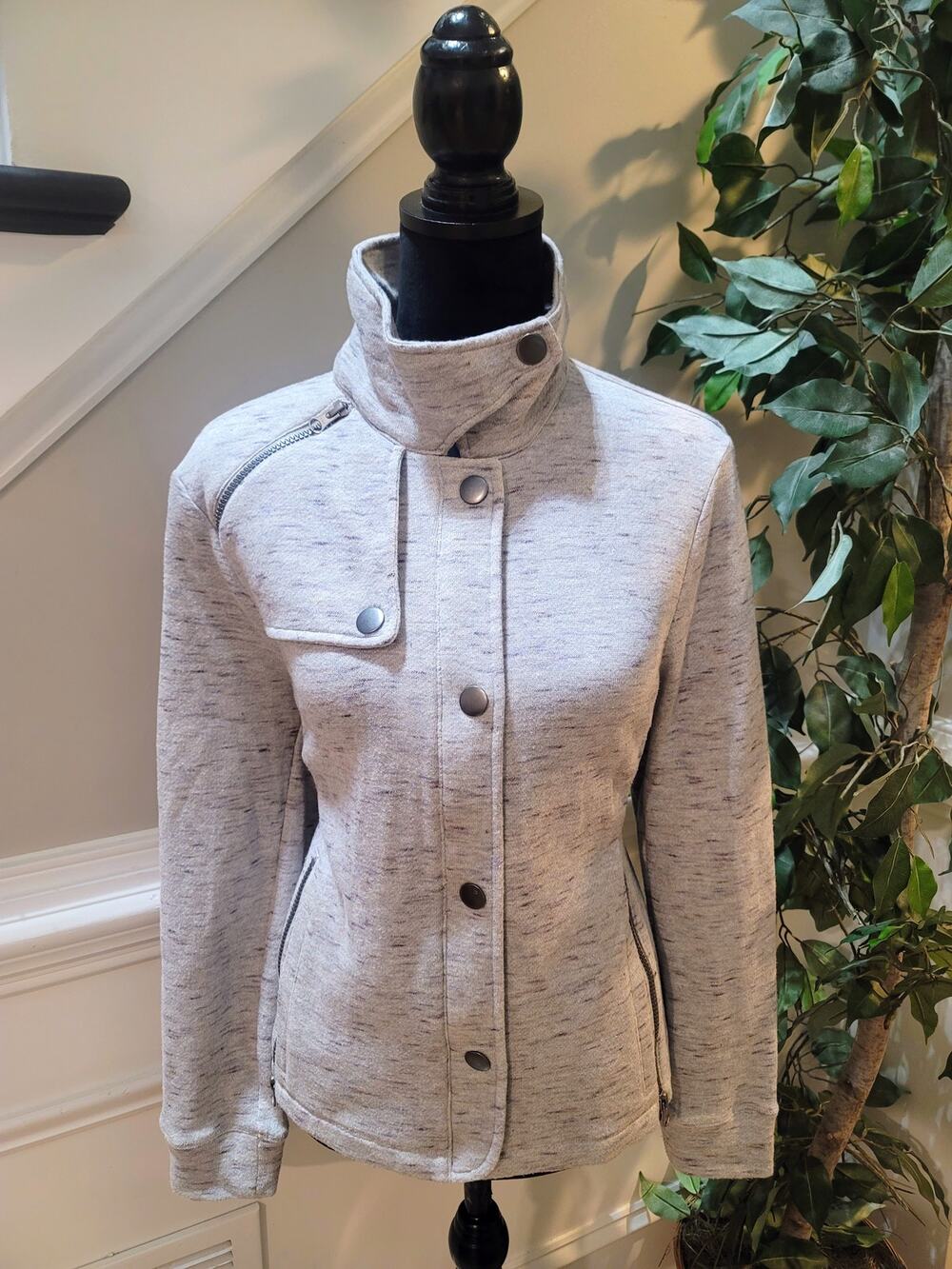 Cabi Sweatshirt Jacket Women's Large Gray Flecked Asymmetrical Zip Button Front